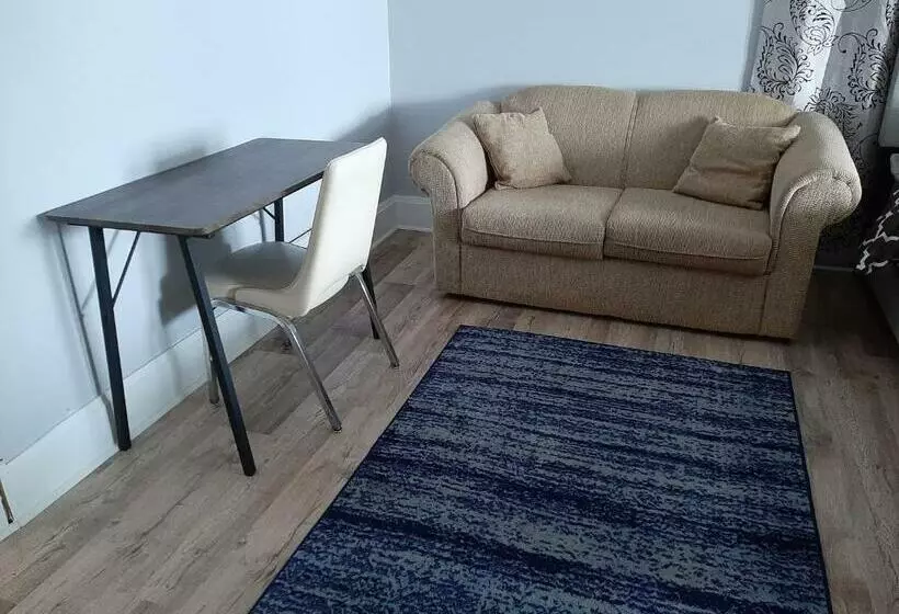 Majatalo Close To Center