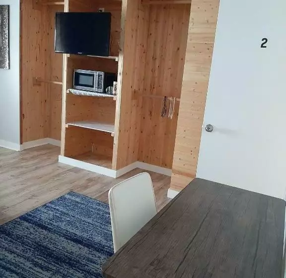 Majatalo Close To Center