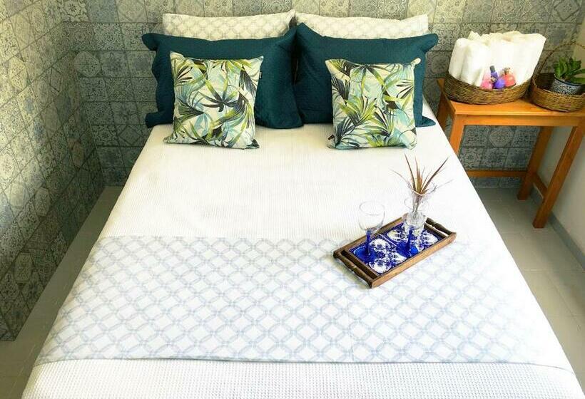 پانسیون Lux Pousada