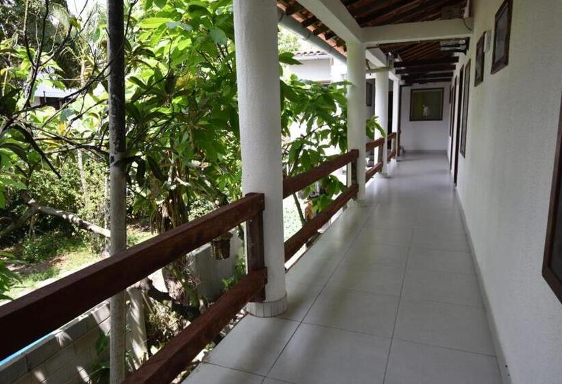 پانسیون Lux Pousada