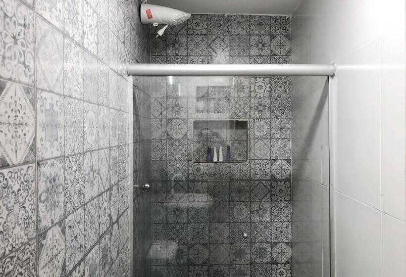 پانسیون Lux Pousada