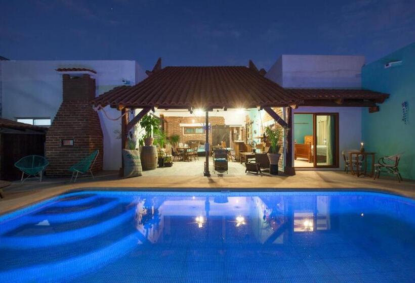 ホテル Aquamarina