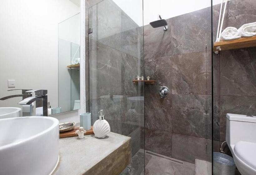 ホテル Aquamarina