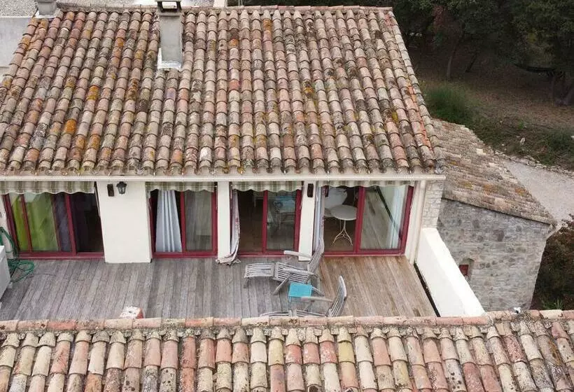 Aamiaismajoitus (B&B) Le Clos Des Chênes