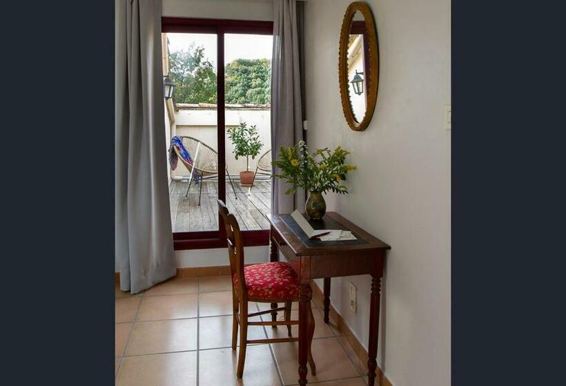 مبيت وإفطار Le Clos Des Chênes