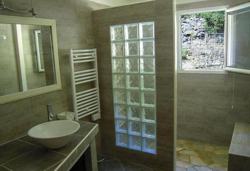 مبيت وإفطار Le Clos Des Chênes