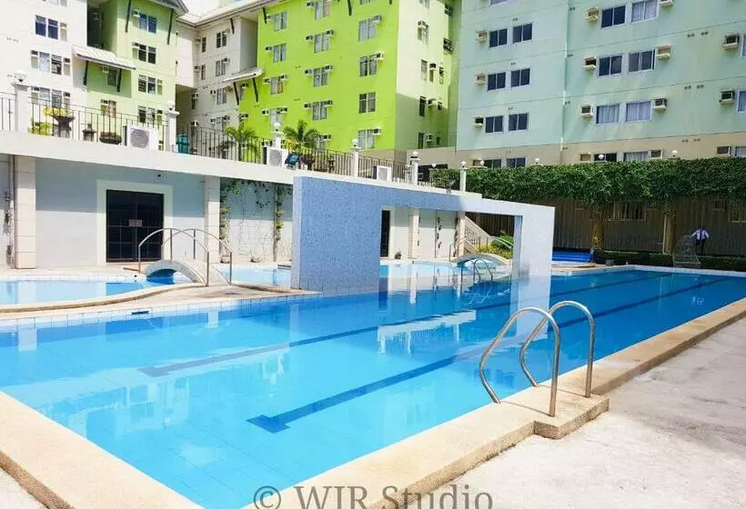 Centropolis Deluxe Couple Suite