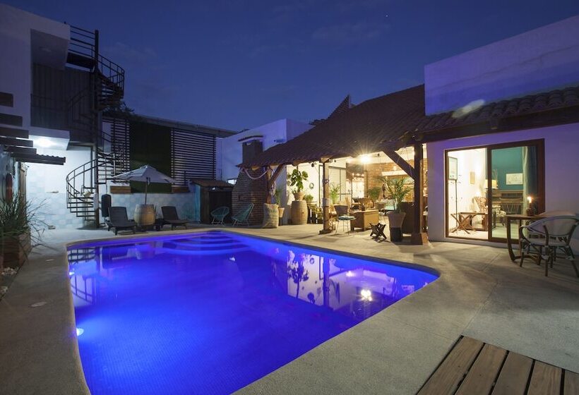 ホテル Aquamarina