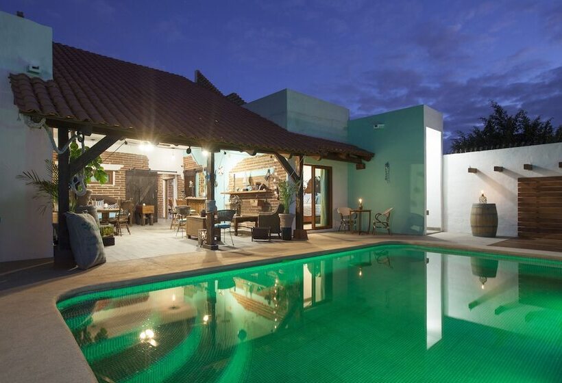 ホテル Aquamarina