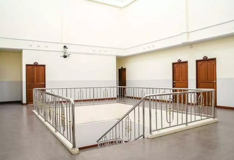 هتل N.p. Apartment