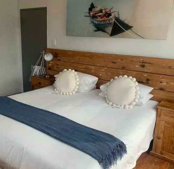 Majatalo Lighthouse Stay