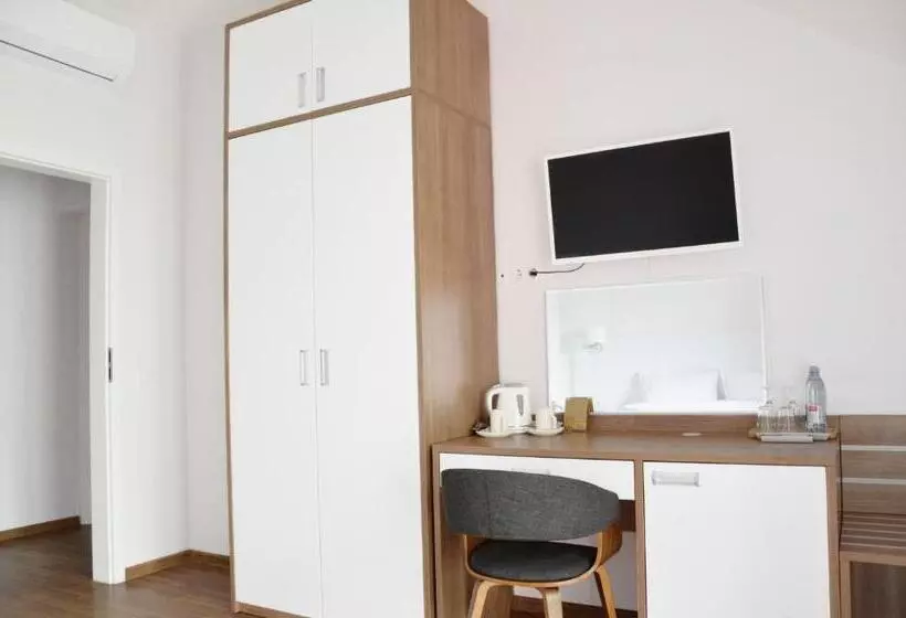 پانسیون Tip Tap Guest House