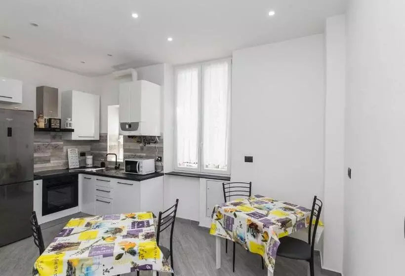 تختخواب و صبحانه Il Mondo In Una Stanza