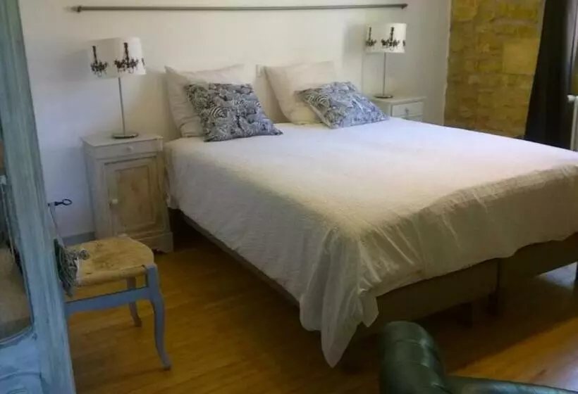 ベッドアンドブレックファースト La Chambre Des Consuls