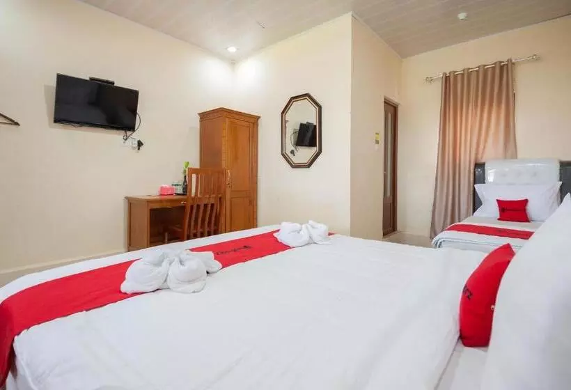 Hotelli Vaccinated Staff  Oyo 90506 Bunga Sonsang Homestay Syariah