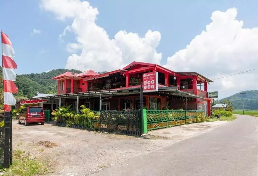 Hotelli Vaccinated Staff  Oyo 90506 Bunga Sonsang Homestay Syariah