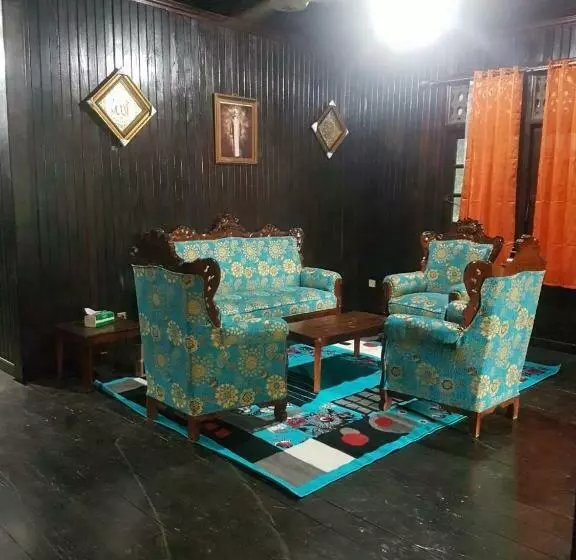 ペンション Mimi Guest House Syariah Pangkalan Bun