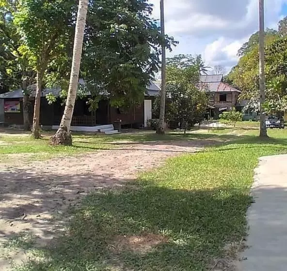 ペンション Mimi Guest House Syariah Pangkalan Bun