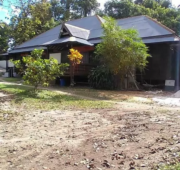 ペンション Mimi Guest House Syariah Pangkalan Bun