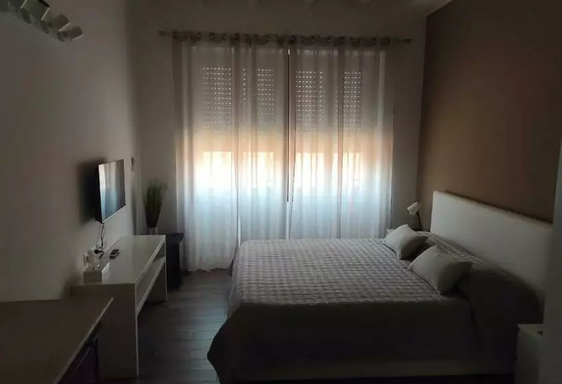 تختخواب و صبحانه Bnbfuorimilano