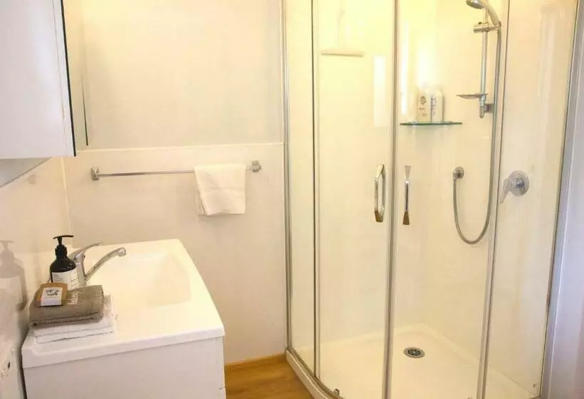 Aamiaismajoitus (B&B) Magnolia House