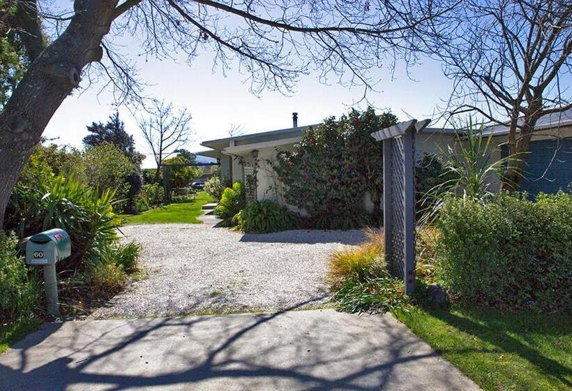 مبيت وإفطار Magnolia House