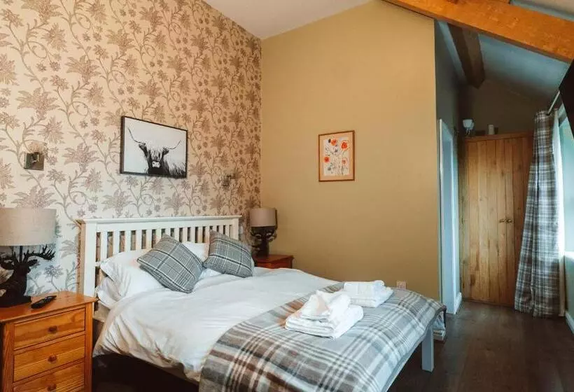 Aamiaismajoitus (B&B) Peak District, The Greyhound Inn, Warslow Circa 1750