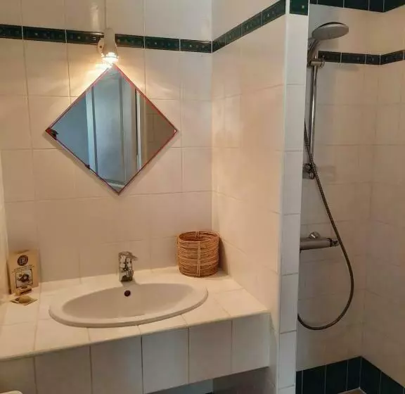 تختخواب و صبحانه Residence Ker Osmoz
