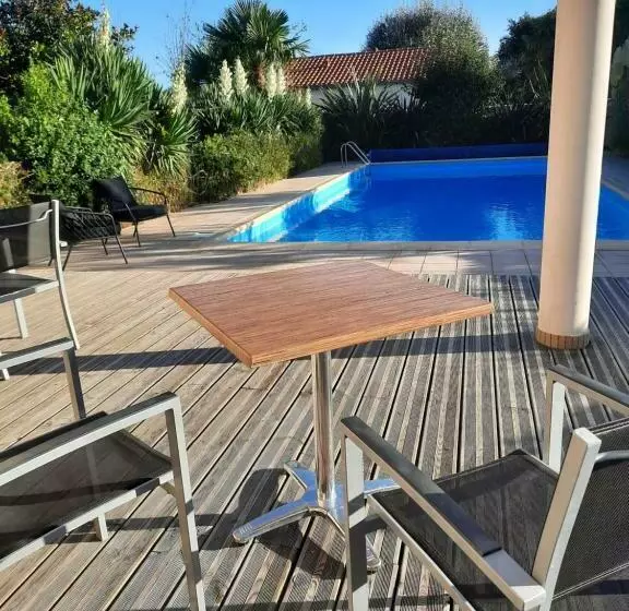 تختخواب و صبحانه Residence Ker Osmoz