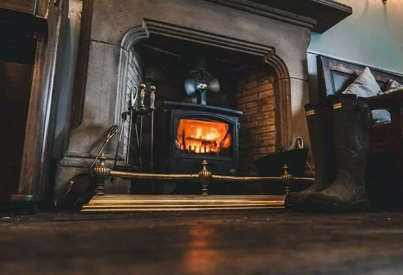 Aamiaismajoitus (B&B) Peak District, The Greyhound Inn, Warslow Circa 1750