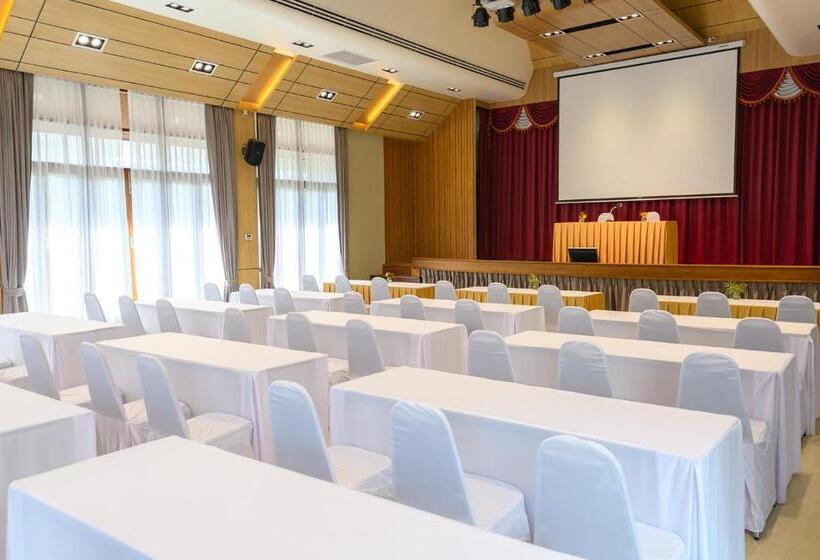 בית מלון כפרי Avarin Resort