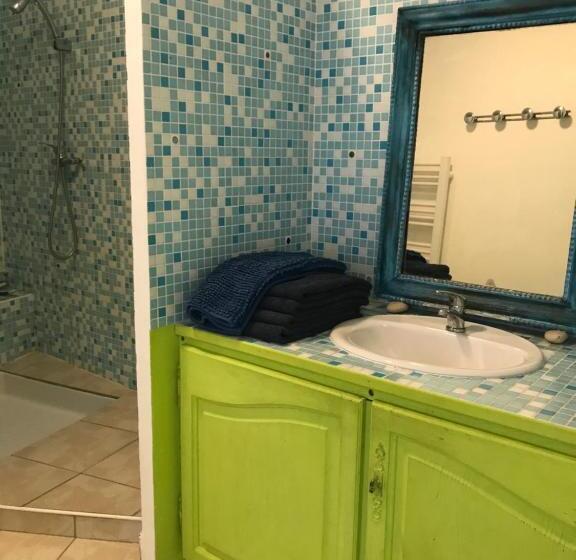 פנסיון La Porte Bleue