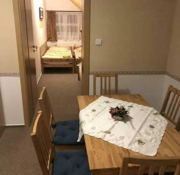 Majatalo Penzion U Našich