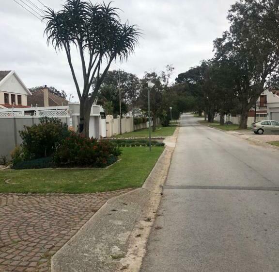 펜션 The Orchards Residence