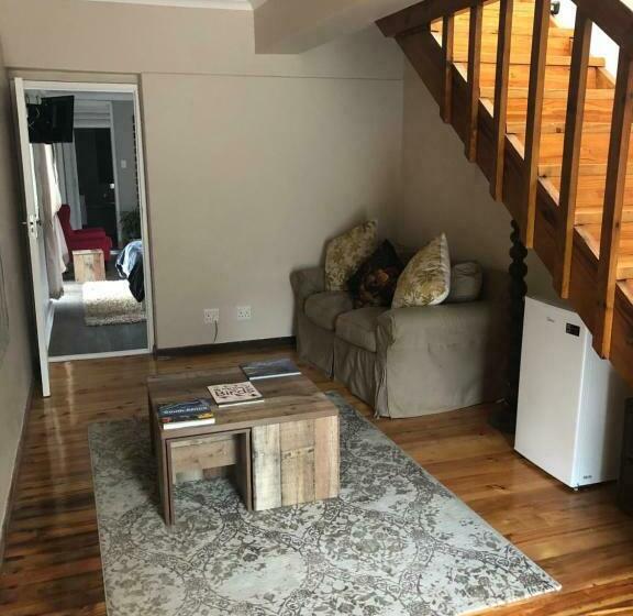 펜션 The Orchards Residence