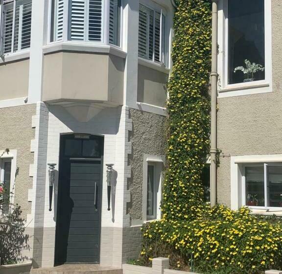 펜션 The Orchards Residence