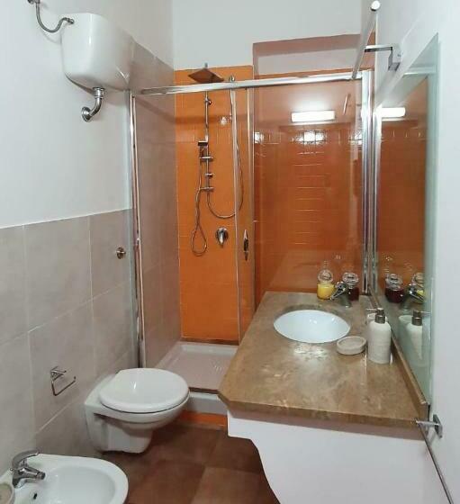 تختخواب و صبحانه Casa Castagna