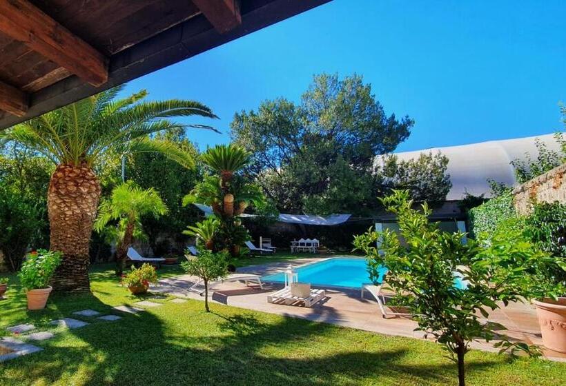 تختخواب و صبحانه Casa Castagna