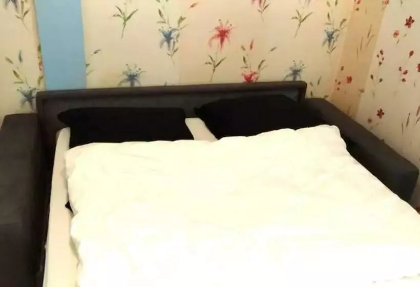 تختخواب و صبحانه Chambre Privée Dans Maison Centre Ville Sens Petit Déjeuner Compris