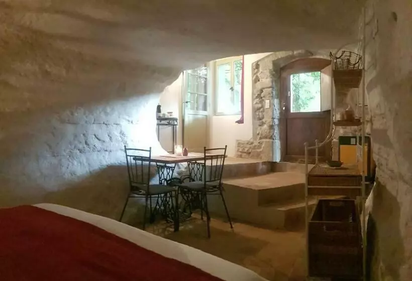 Aamiaismajoitus (B&B) Moulin De Bonfilhon