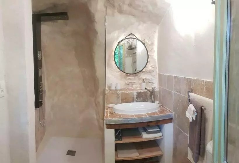 Aamiaismajoitus (B&B) Moulin De Bonfilhon