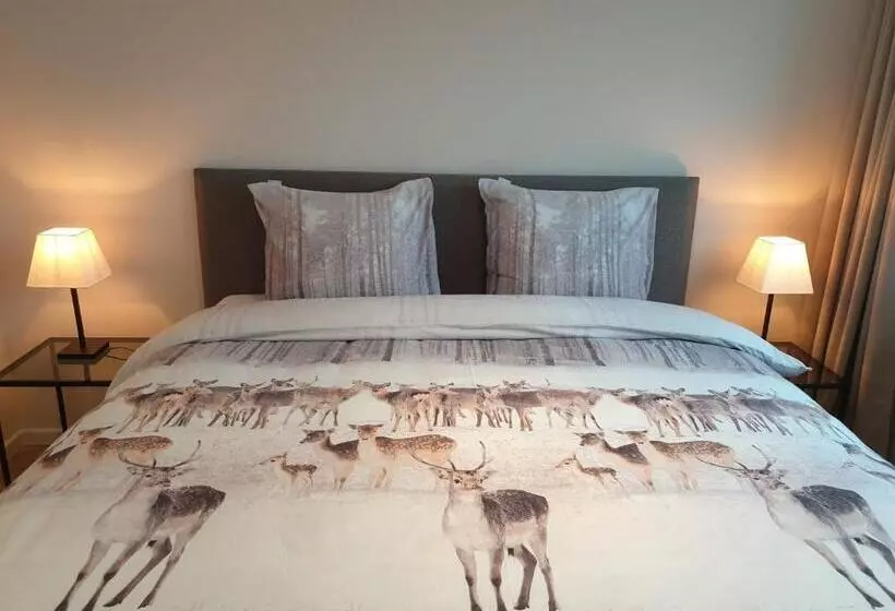 ベッドアンドブレックファースト Snooze