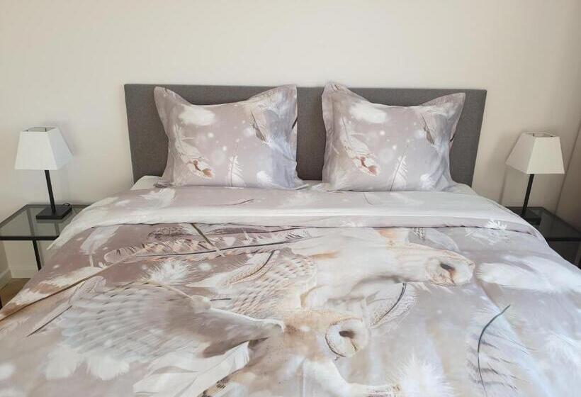 تختخواب و صبحانه Snooze