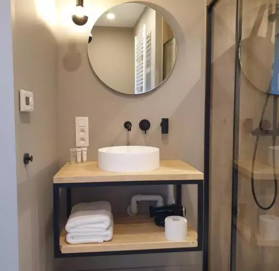 ベッドアンドブレックファースト Snooze