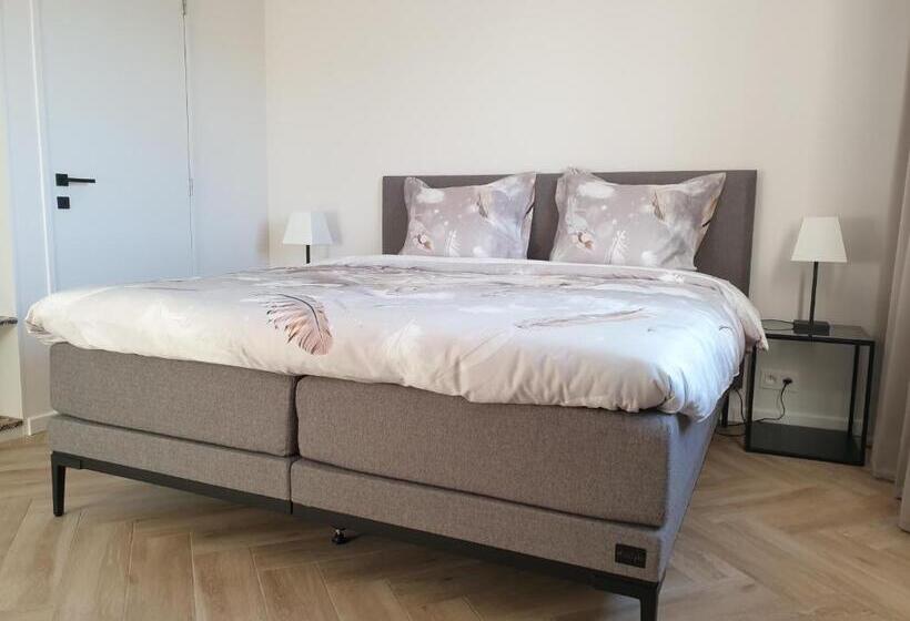 تختخواب و صبحانه Snooze