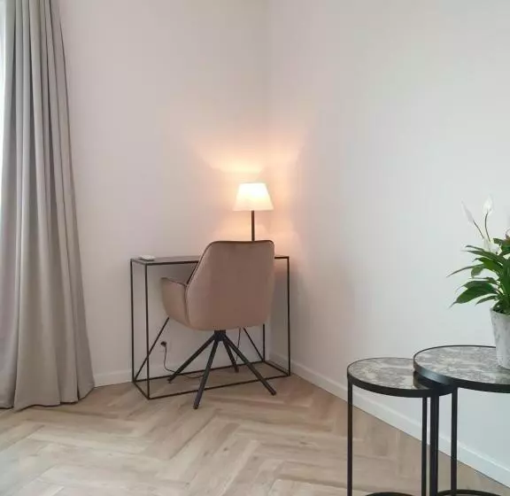 ベッドアンドブレックファースト Snooze