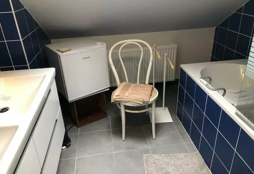 تختخواب و صبحانه Vieux Colombier