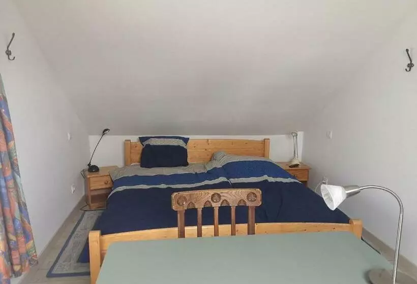 تختخواب و صبحانه Vieux Colombier