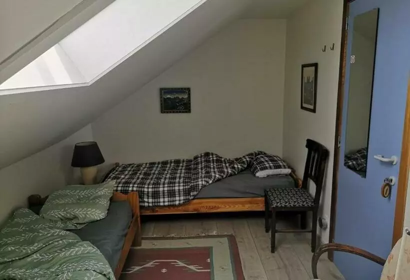 تختخواب و صبحانه Vieux Colombier