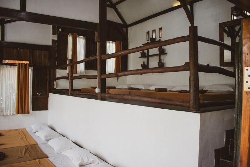 Отель Taman Dolan Home & Resort